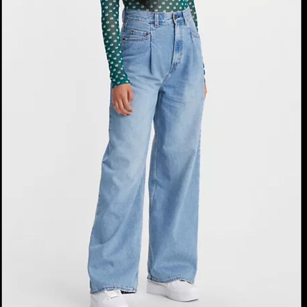 Levi's 28 high loose pleated denim